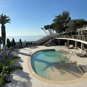 https://ilunion-caleta-park-sagaro.topcostabravahotels.com