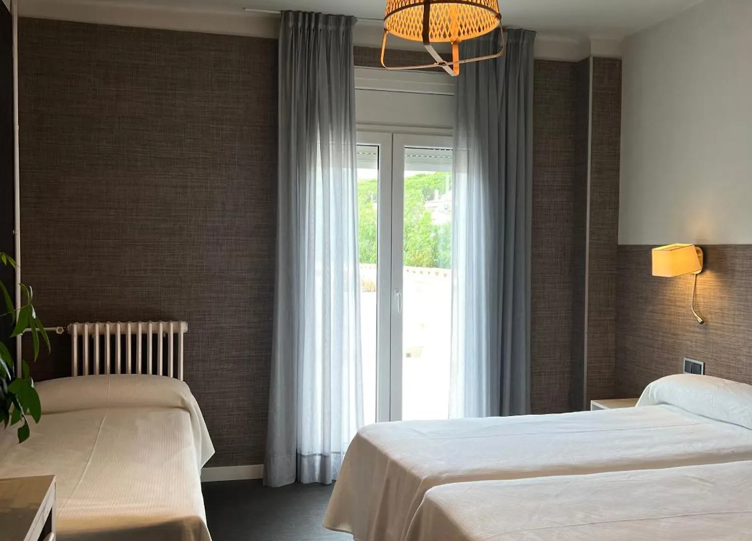 **  Hotel & Restaurant Figueres Parc Els Hostalets  Spain