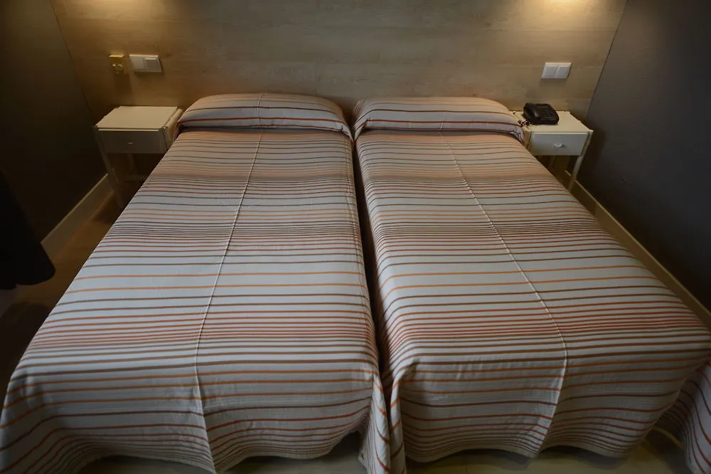 Hotel & Restaurant Figueres Parc Els Hostalets