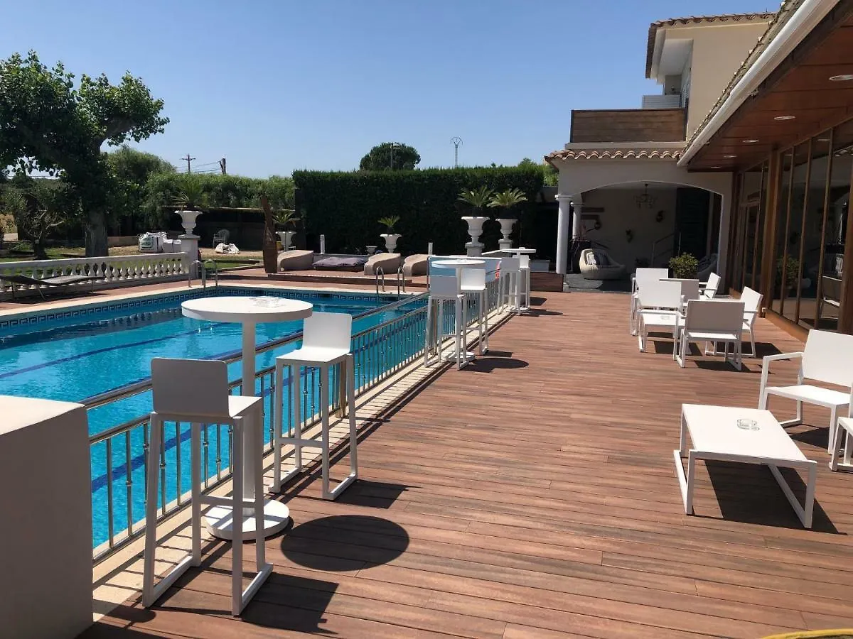 Hotel & Restaurant Figueres Parc Los Hostalets de Llers